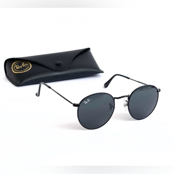 Ray-Ban Accessories - Like New Ray-Ban Black Circle Aviators (comes with case)